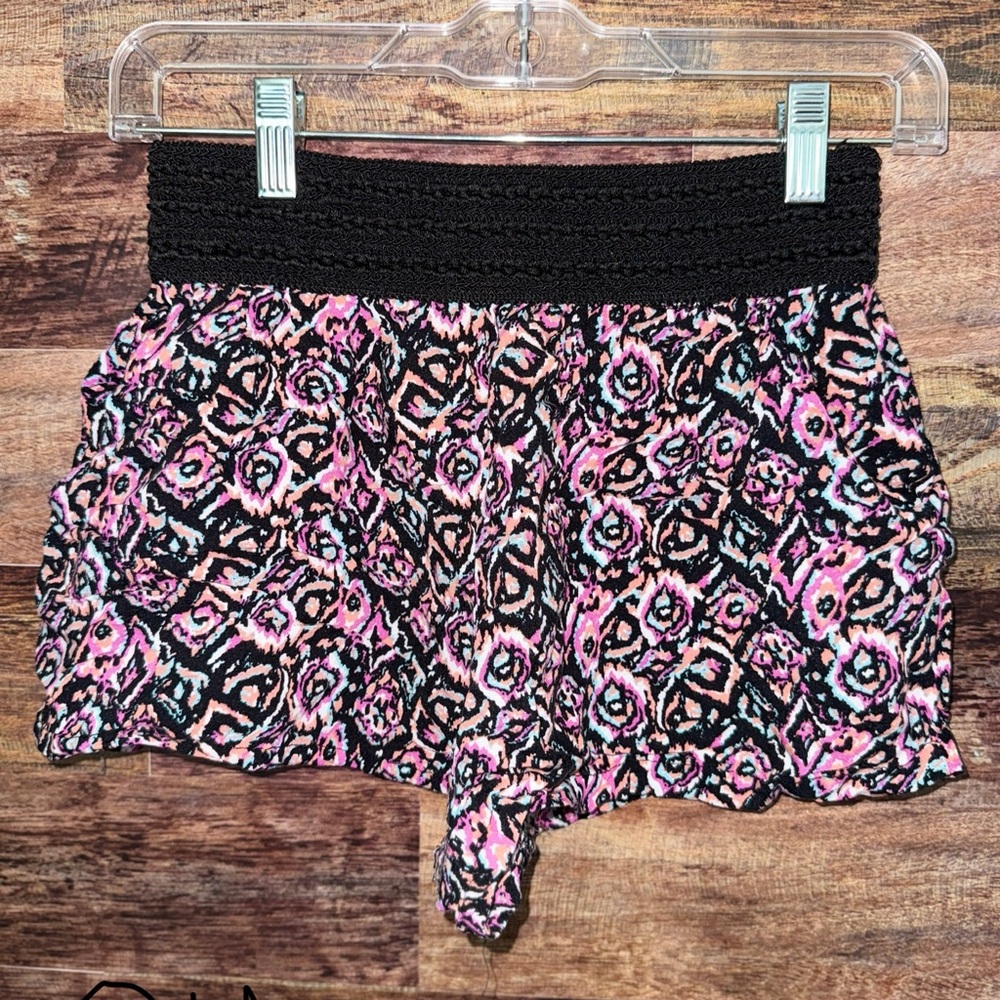 Pink/Black Shorts, Size L (fits mediumish)
#0349